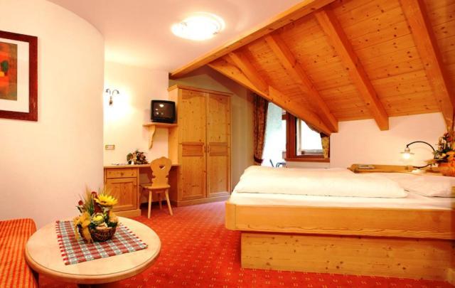 Hotel Corona Krone Selva di Val Gardena Exterior foto